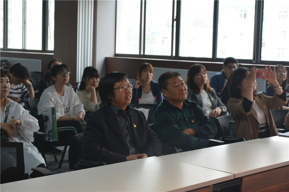 岳的大肥臀让我进