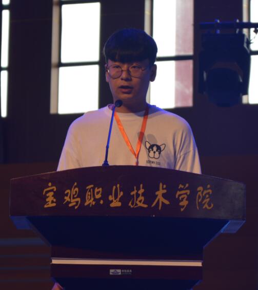 岳的大肥臀让我进