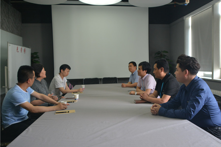 岳的大肥臀让我进