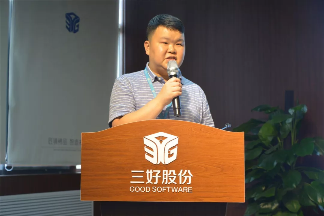 岳的大肥臀让我进