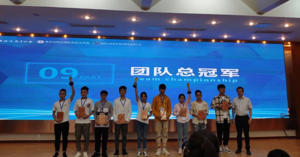 岳的大肥臀让我进