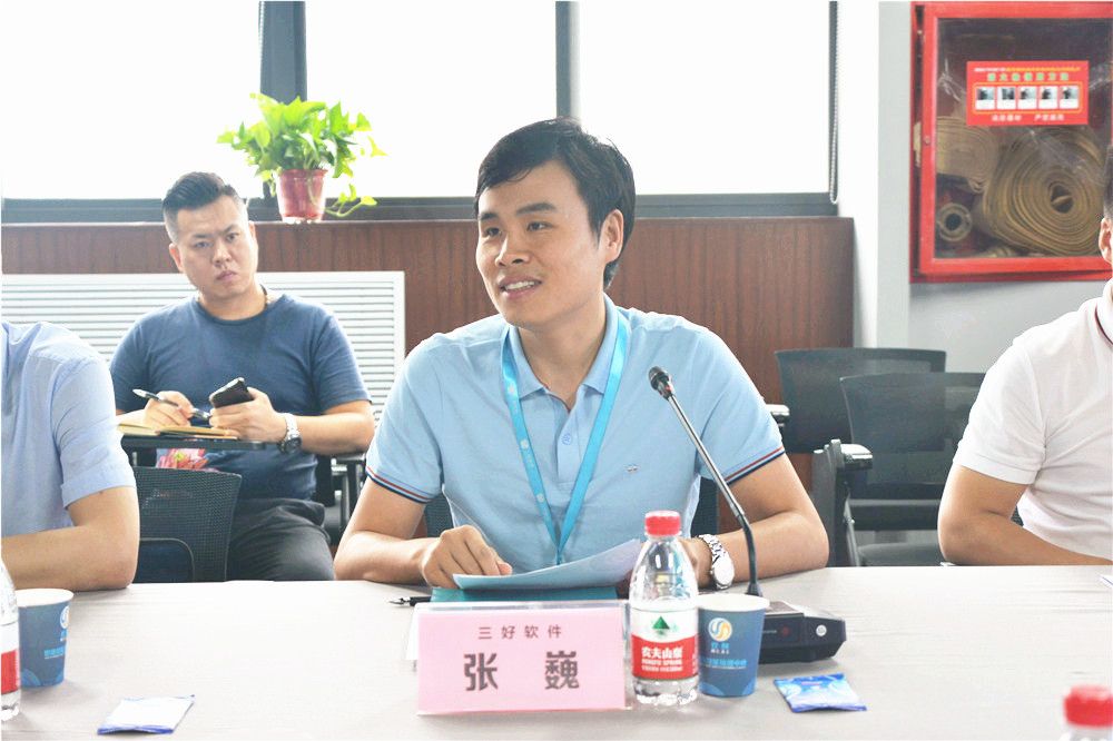 岳的大肥臀让我进