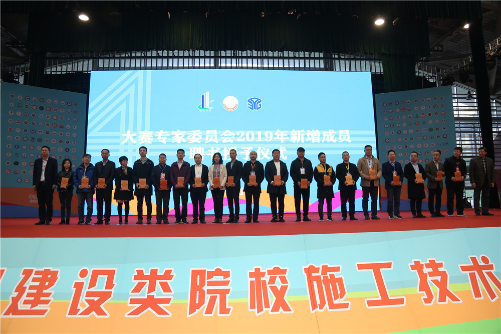 岳的大肥臀让我进