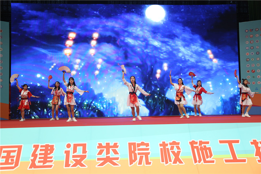 岳的大肥臀让我进