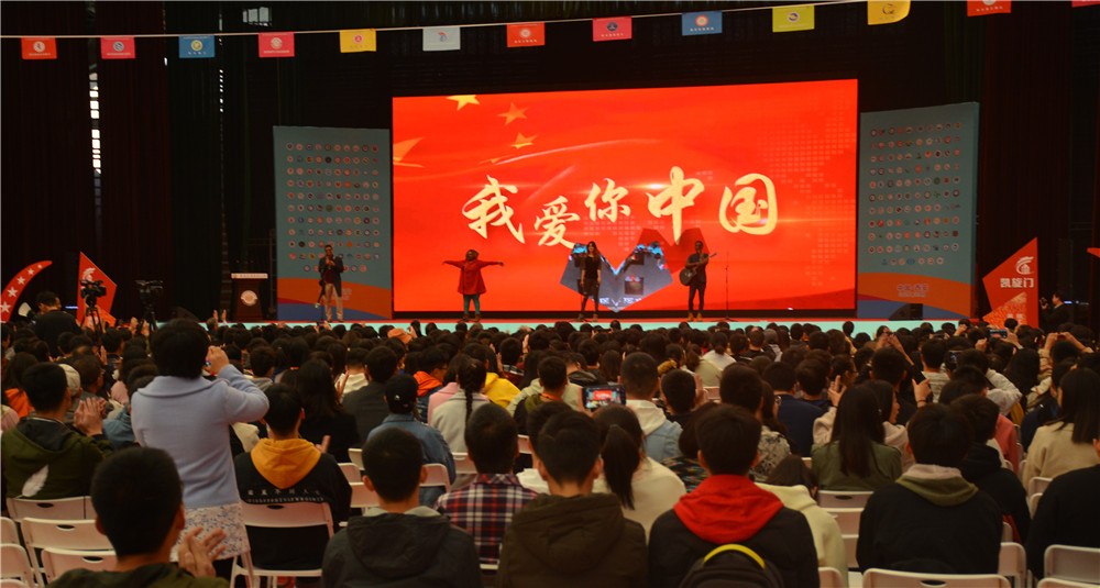 岳的大肥臀让我进