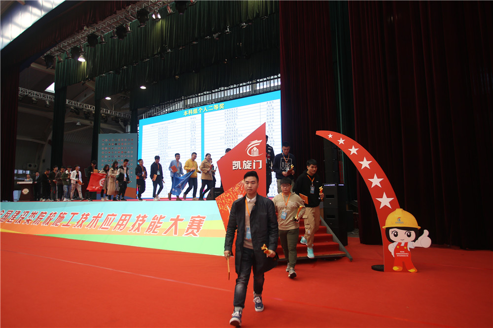 岳的大肥臀让我进