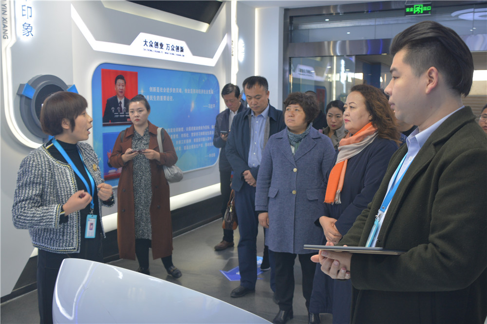 岳的大肥臀让我进