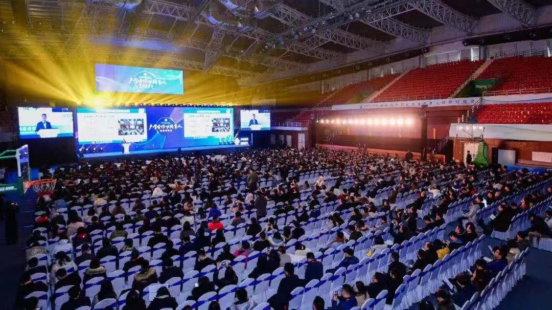 岳的大肥臀让我进