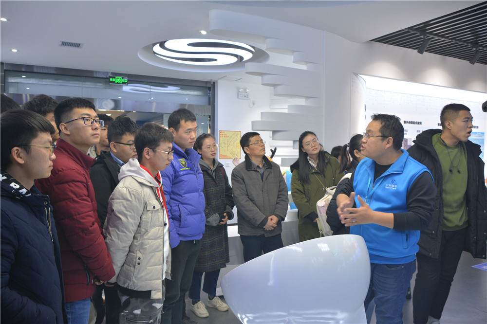 岳的大肥臀让我进