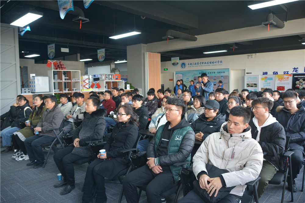 岳的大肥臀让我进