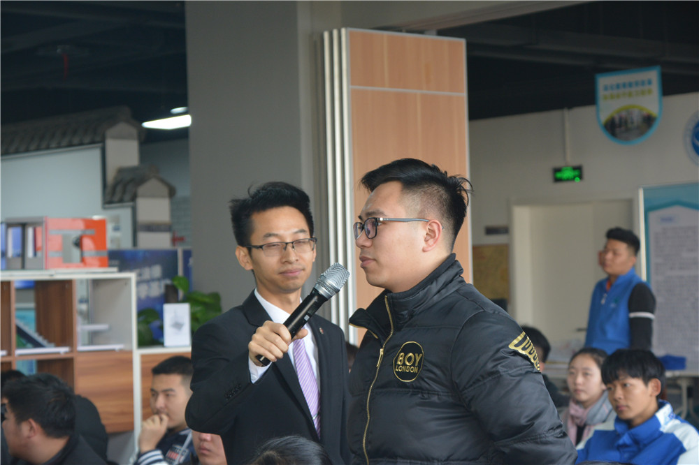 岳的大肥臀让我进