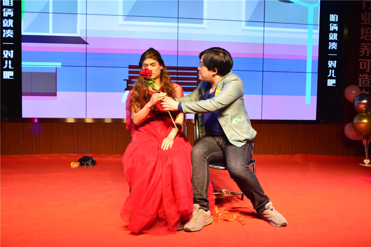 岳的大肥臀让我进