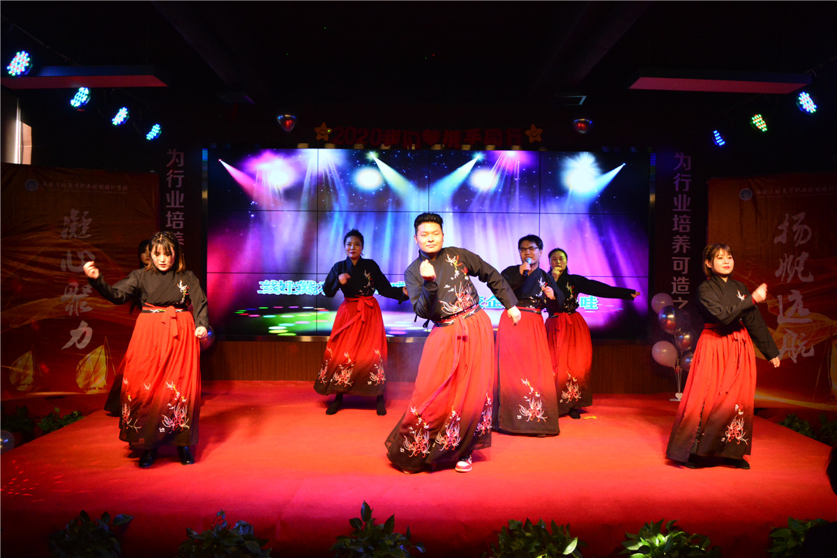 岳的大肥臀让我进