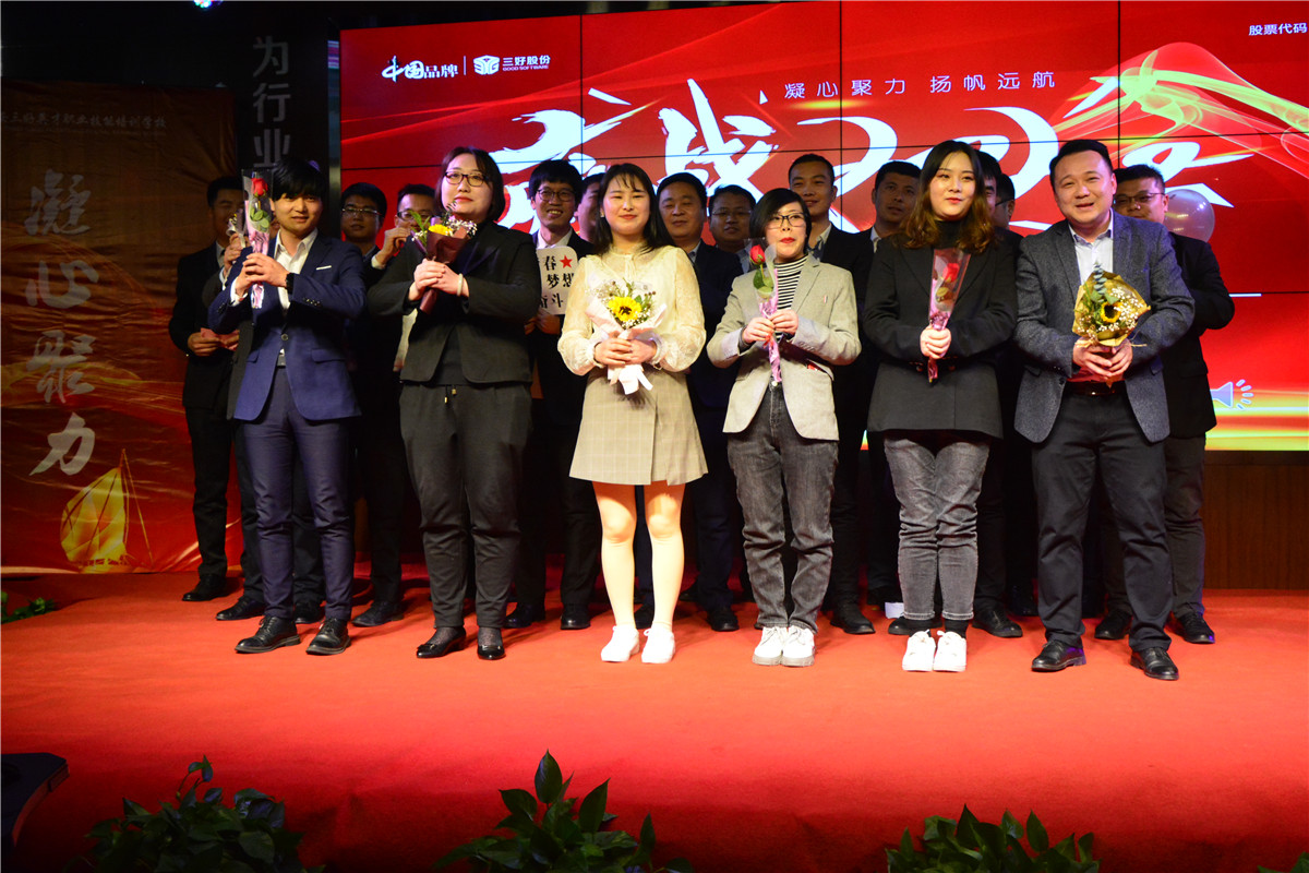 岳的大肥臀让我进