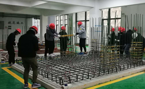 岳的大肥臀让我进