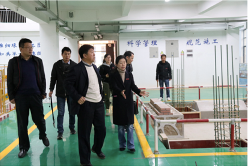 岳的大肥臀让我进