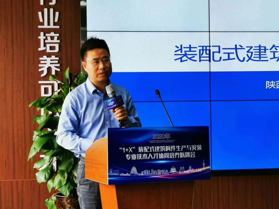 岳的大肥臀让我进