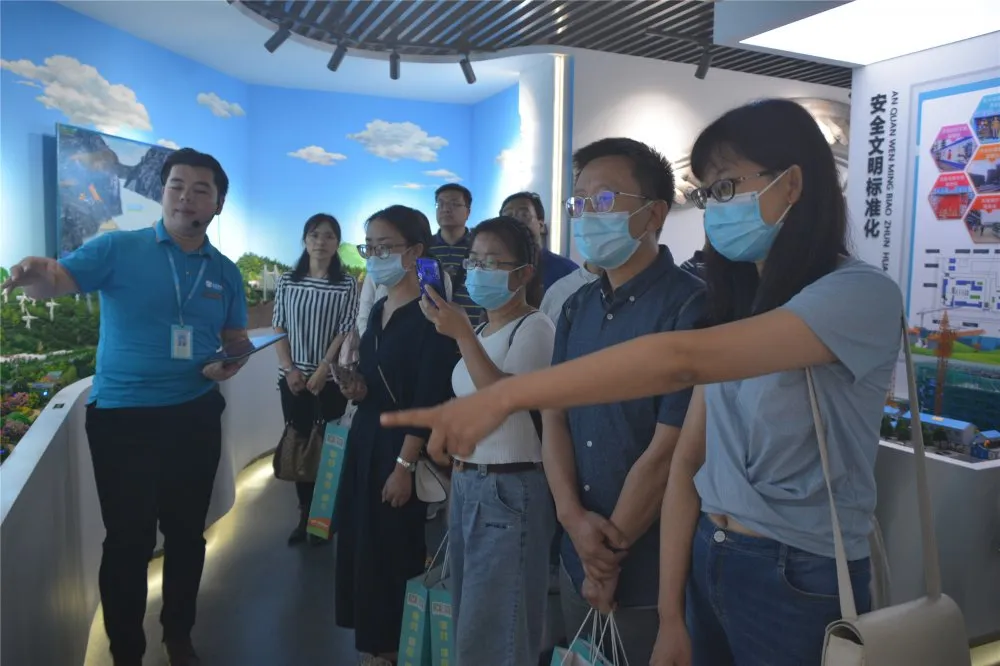 岳的大肥臀让我进