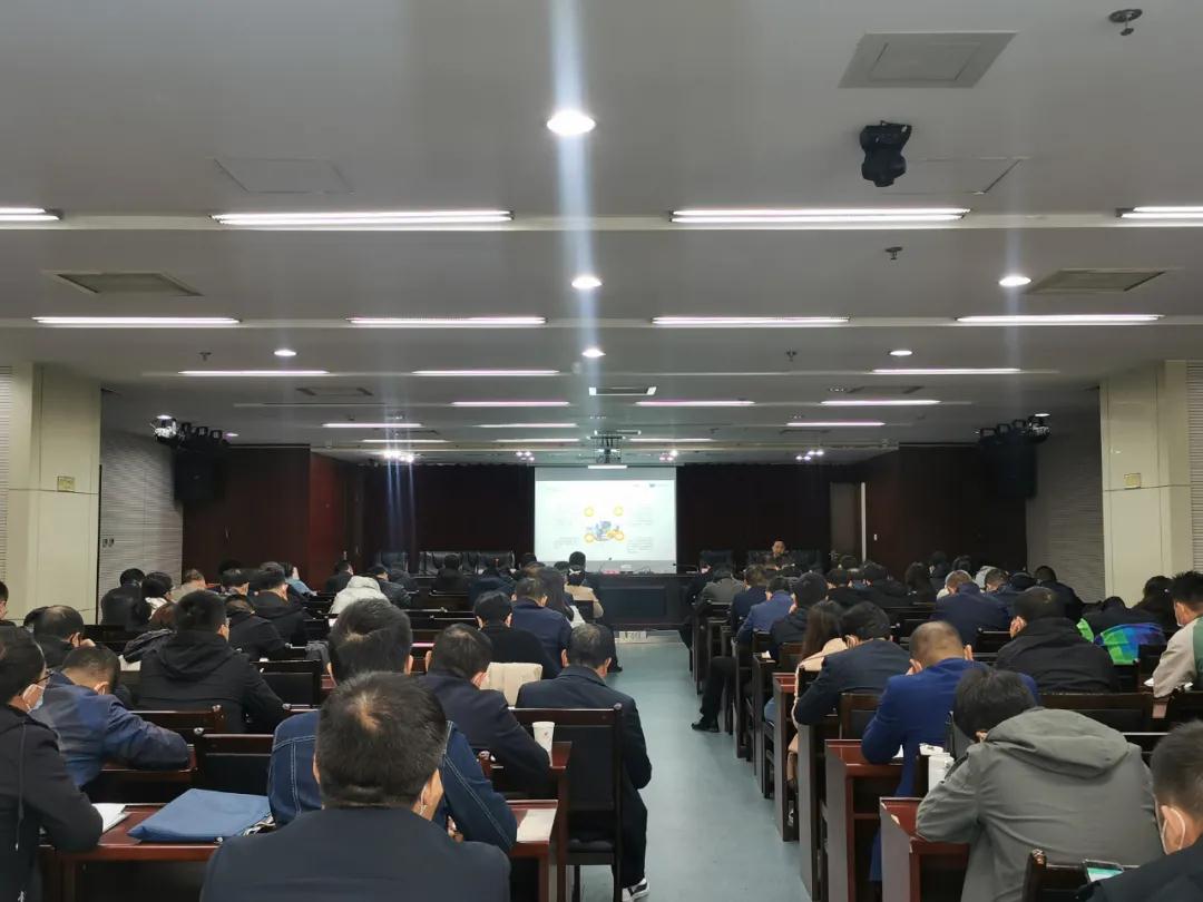 岳的大肥臀让我进