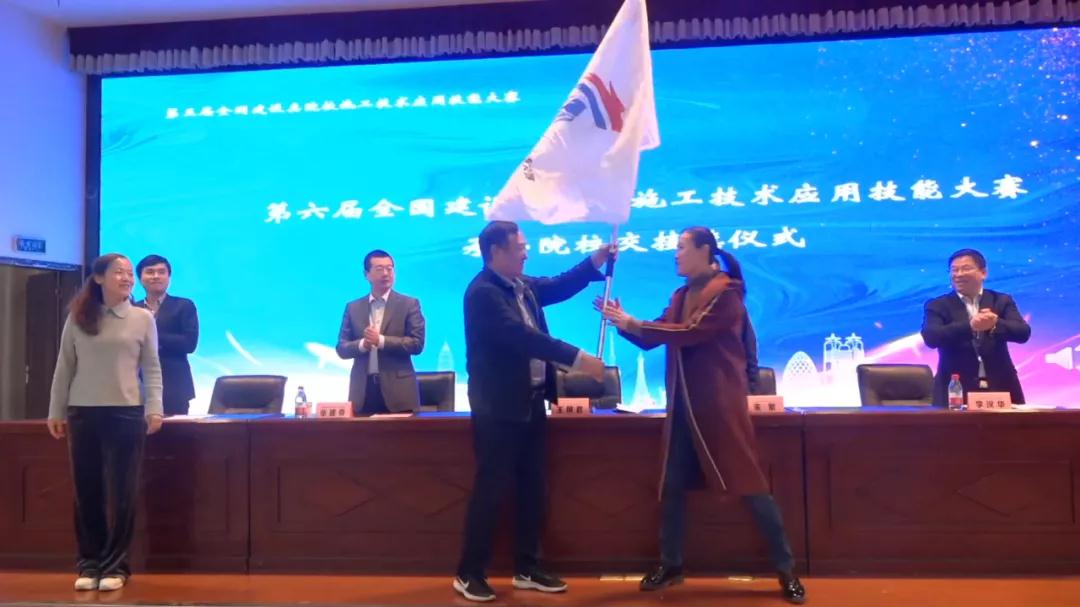 岳的大肥臀让我进