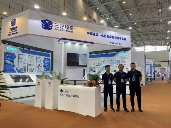 岳的大肥臀让我进