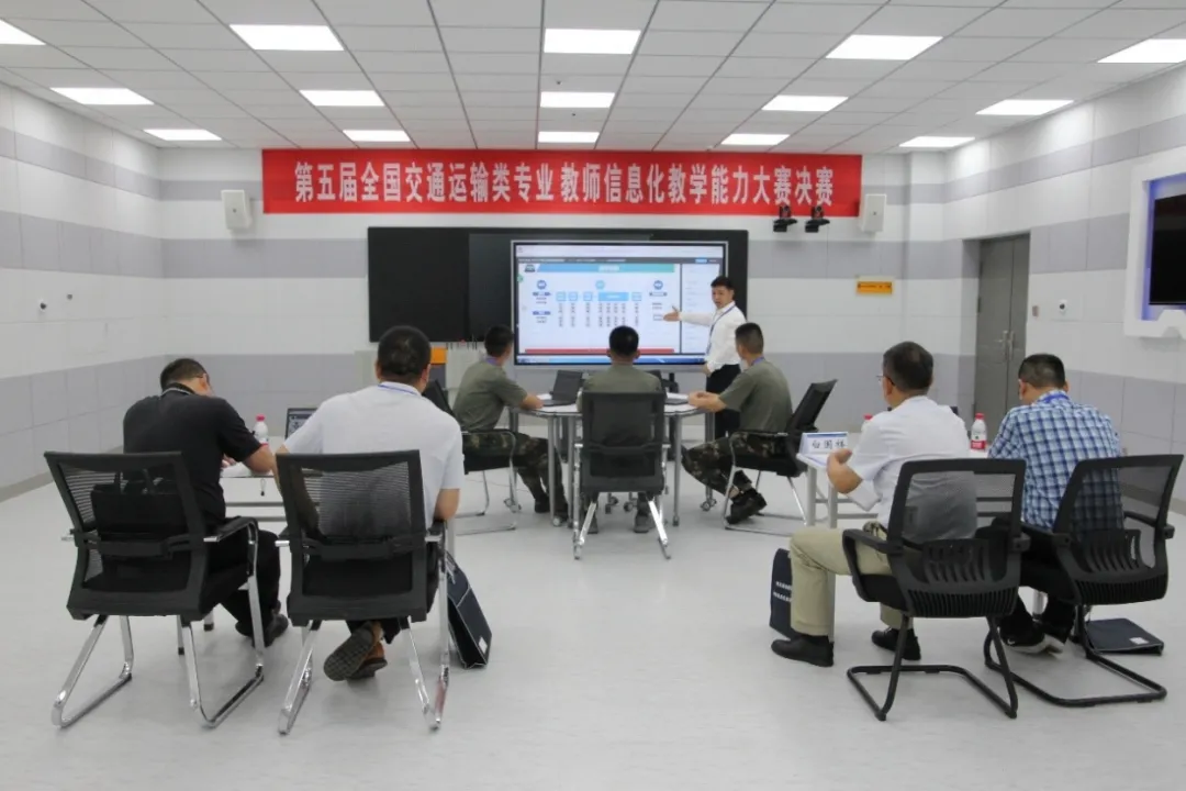 岳的大肥臀让我进