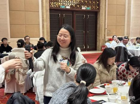 岳的大肥臀让我进