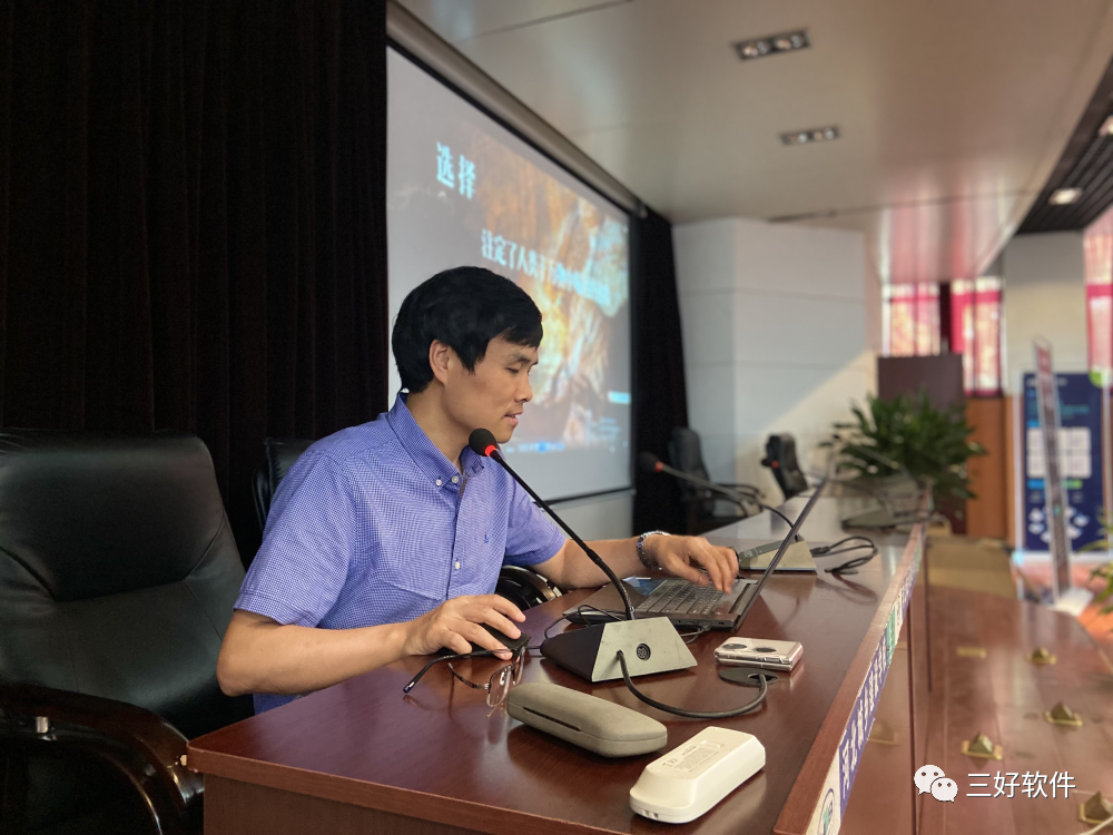 岳的大肥臀让我进