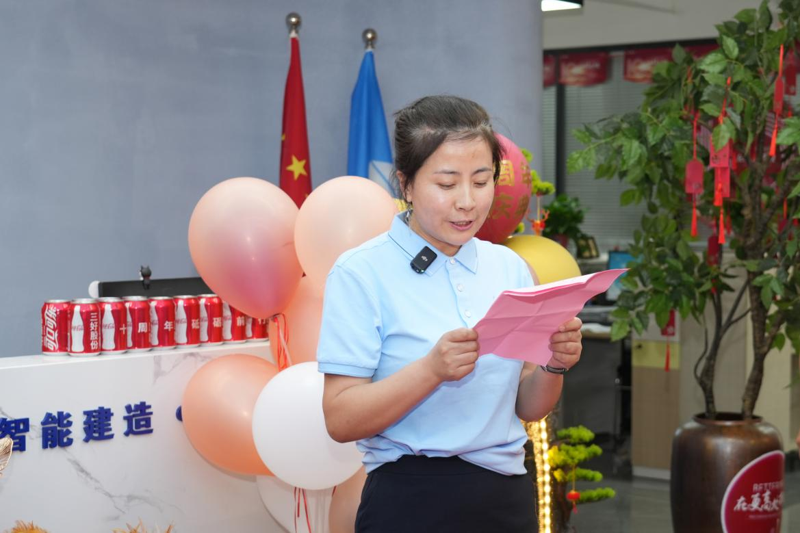 岳的大肥臀让我进