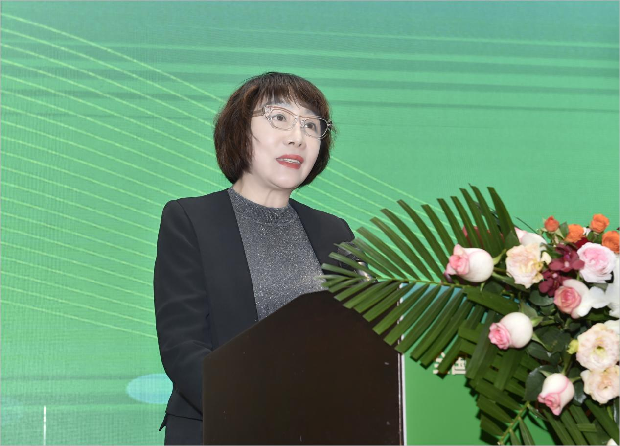 岳的大肥臀让我进