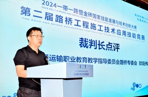 岳的大肥臀让我进